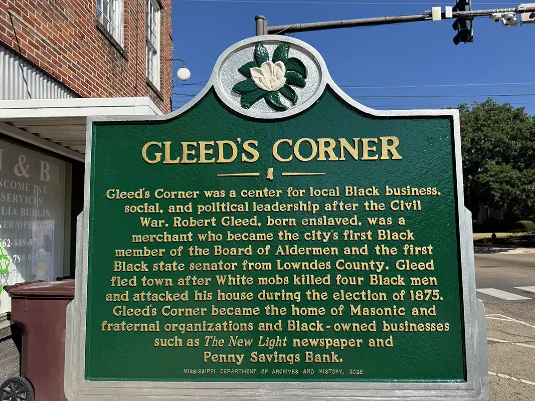 Gleed's Corner is at the corner of 5th Street North and 2nd Avenue North in Columbus.