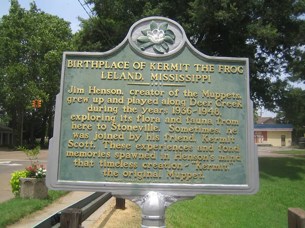 The Birthplace of Kermit the Frog Leland, Mississippi is located on Deer Creek Drive adjacent to the banks of Deer Creek in Leland.