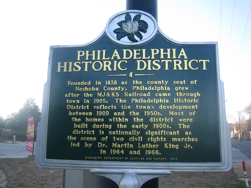 This marker for the Philadelphia Historic District was at the fork of Byrd Avenue and Pecan Avenue. It was damaged and is no longer there.
