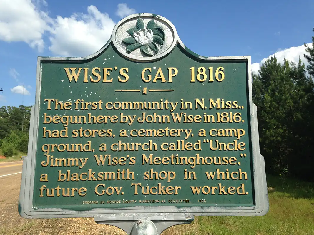 Wise Gap is close to the Alabama-Mississippi state line on Hwy 278, near its intersection with Hwy 8.